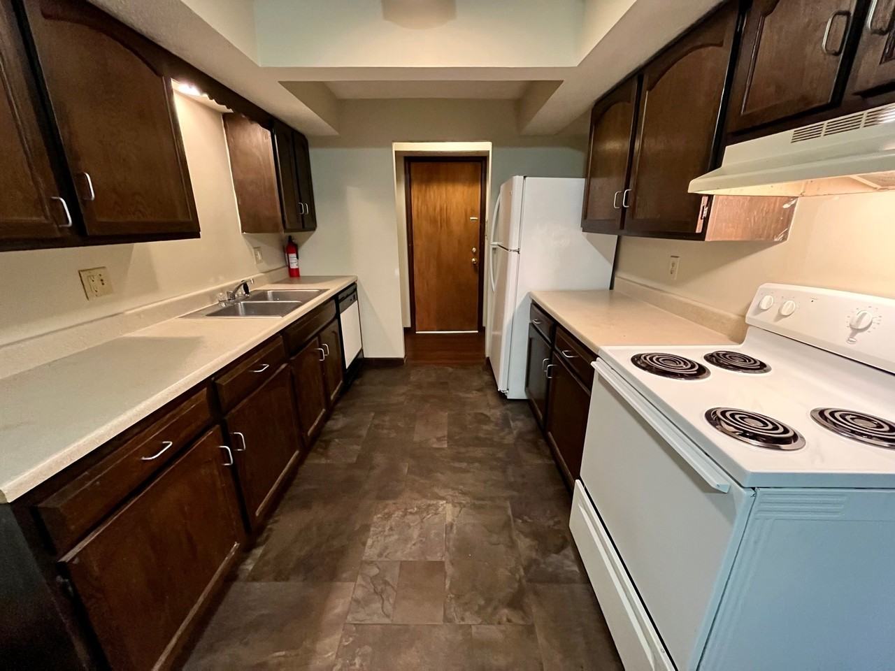 817 N Bond St #817 - Photo 2 of 9