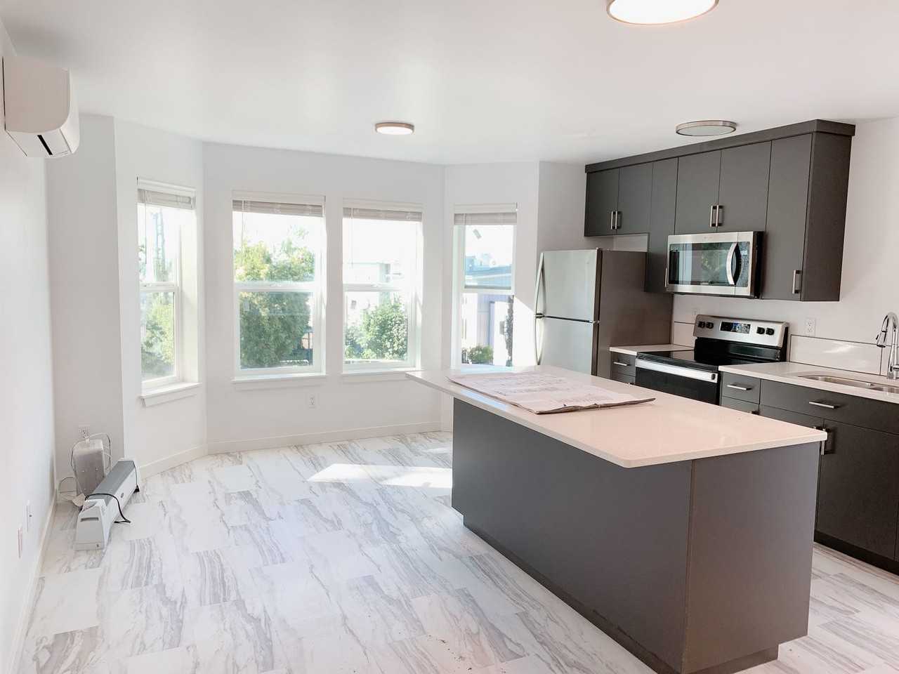 826 N Garden St - Photo 2 of 39