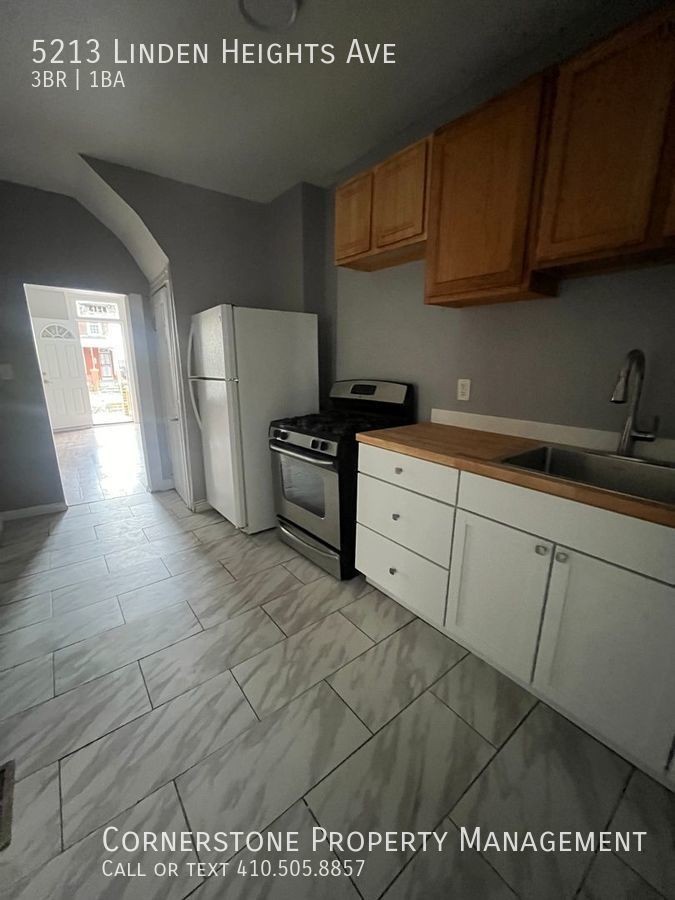 5213 Linden Heights Ave - Photo 3 of 11