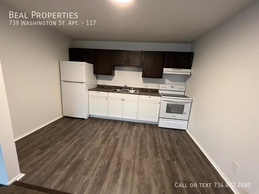 739 Washington St #117 - Photo 3 of 6