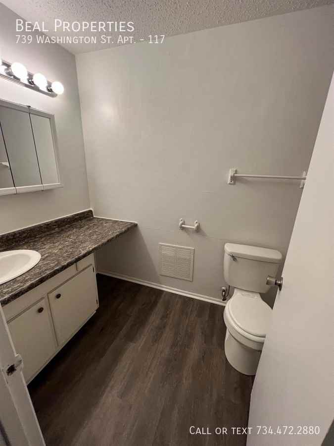 739 Washington St #117 - Photo 5 of 6