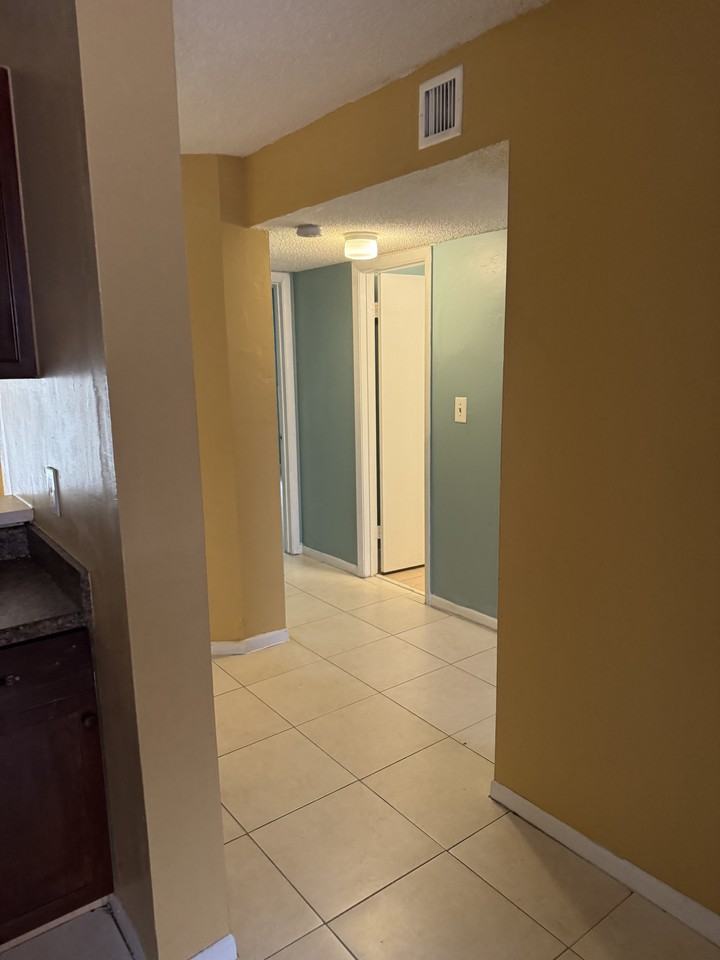 4207 Lakeside Dr #NA - Photo 2 of 13