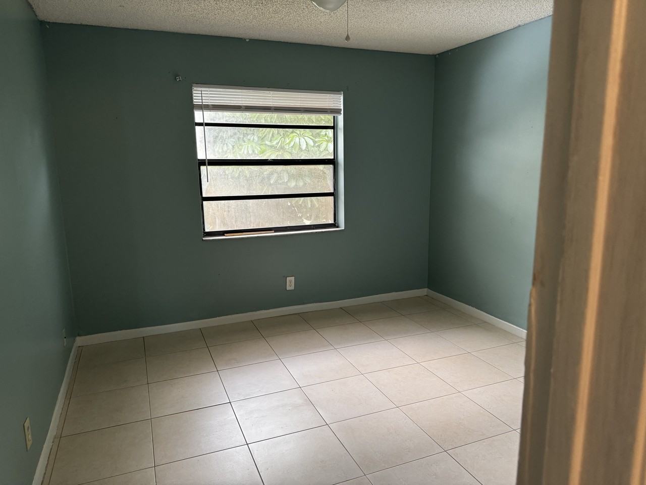 4207 Lakeside Dr #NA - Photo 5 of 13