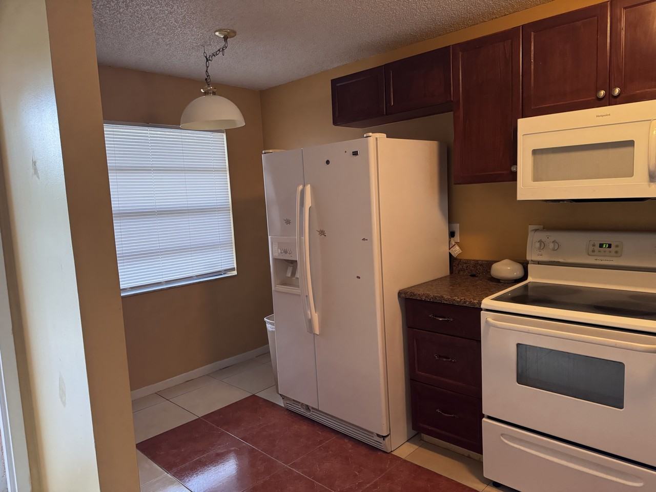 4207 Lakeside Dr #NA - Photo 7 of 13