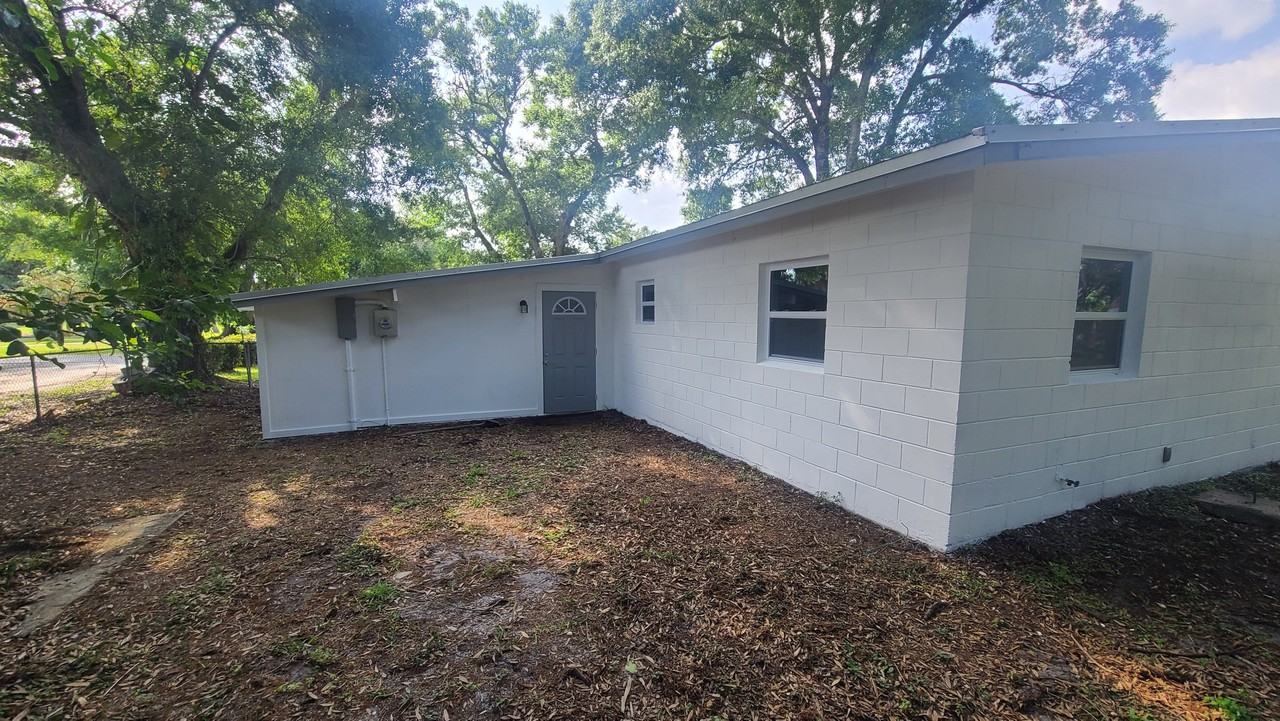 106 N 40th St #NA - Photo 4 of 21