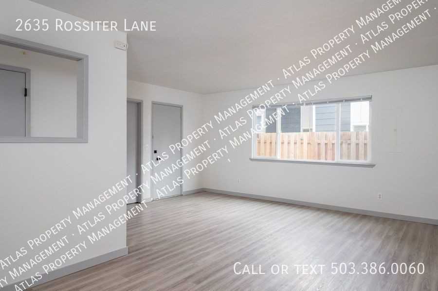 2635 Rossiter Ln - Photo 2 of 14