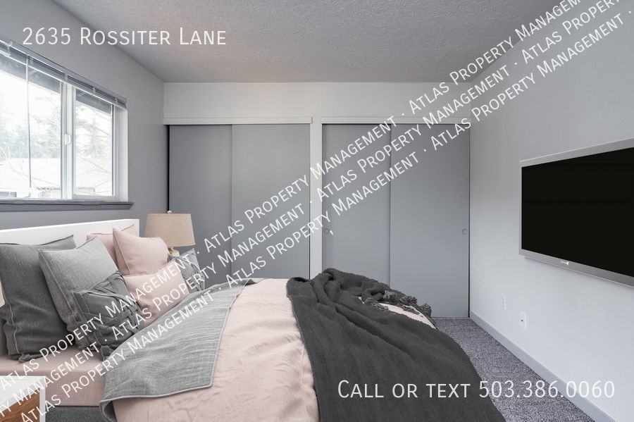 2635 Rossiter Ln - Photo 3 of 14