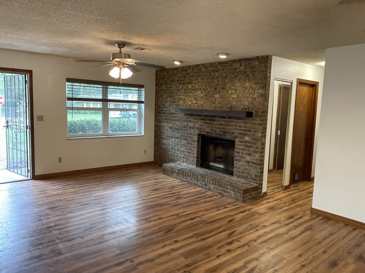 601 Ne 26th St #NA - Photo 3 of 15