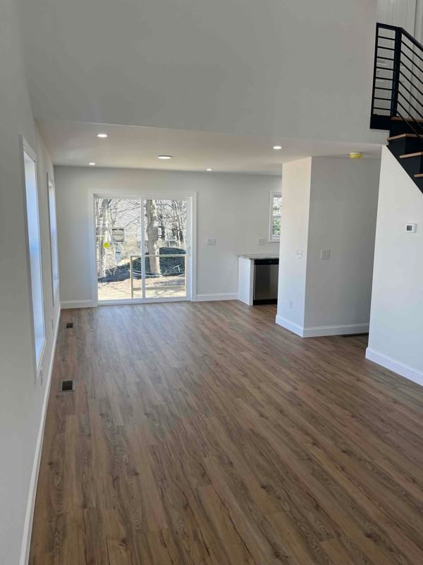 47 Cross St - Photo 3 of 17