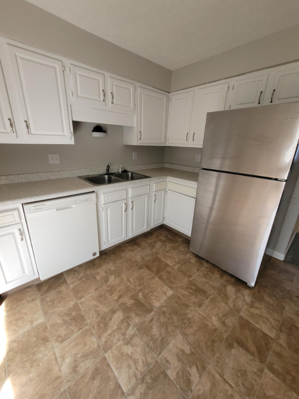 1108 Sunford Ave Se - Photo 2 of 14