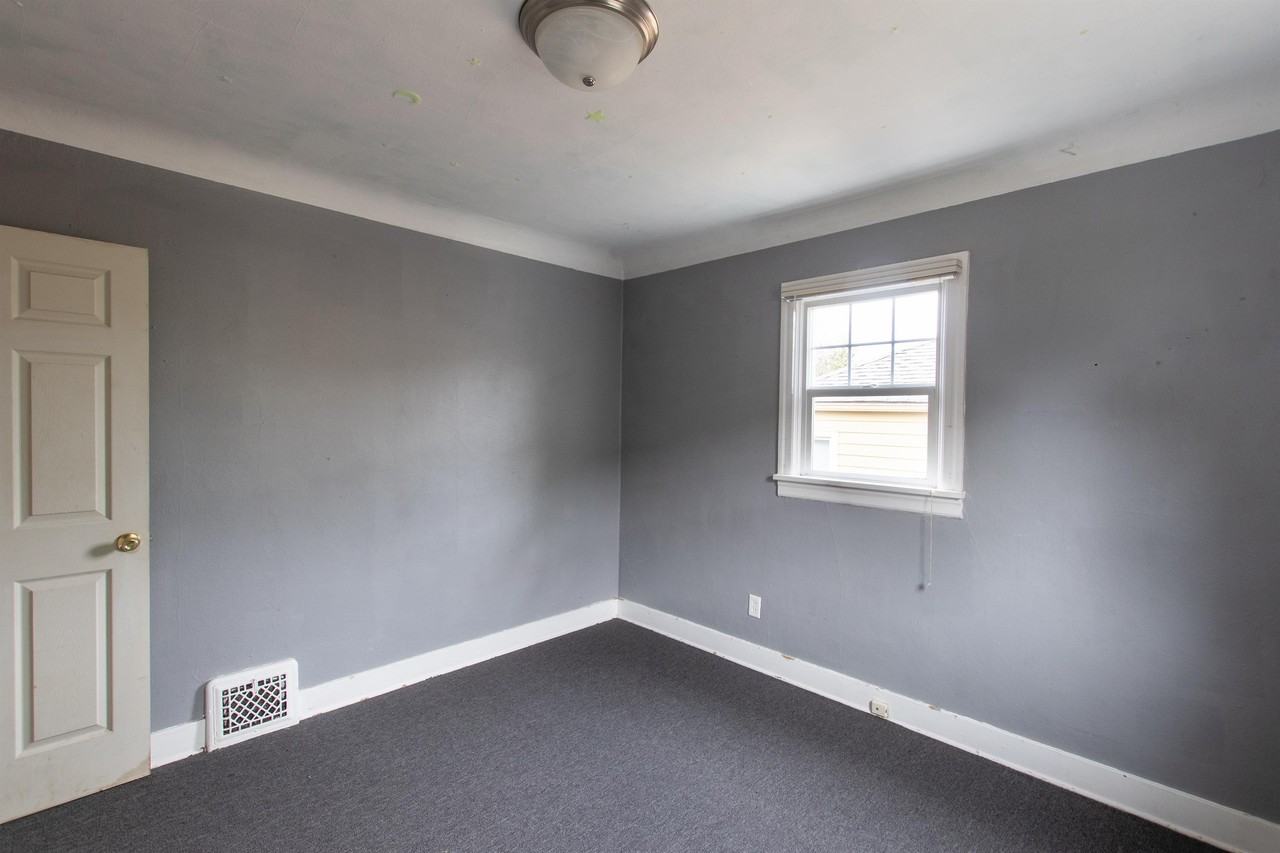 671 E 17th Ave #1 - Photo 4 of 8