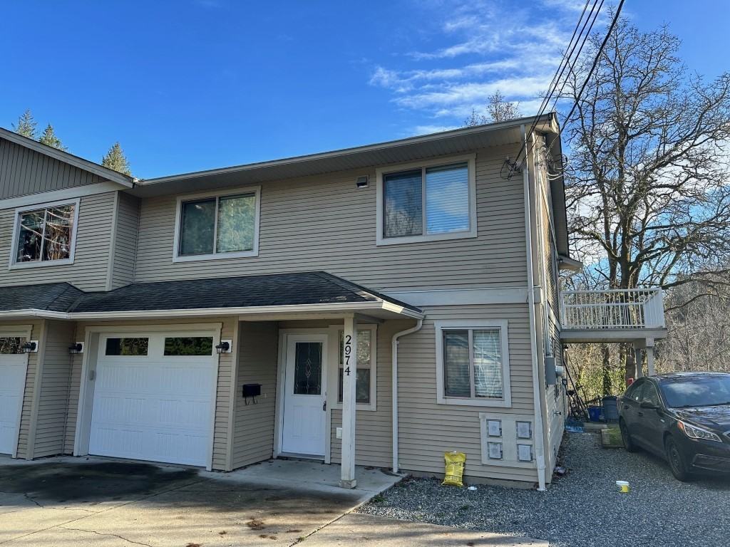 2974 Cliffs Rd Uppr - Photo 3 of 29