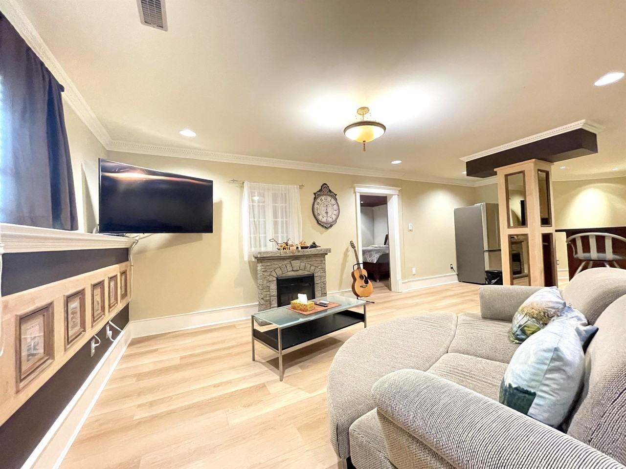 225 Alpine Dr - Photo 3 of 11