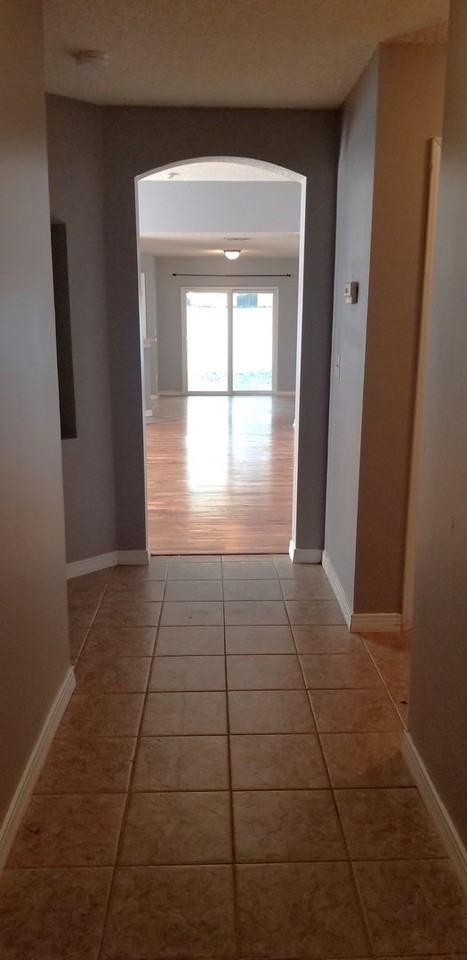 837 Broxton St - Photo 2 of 25
