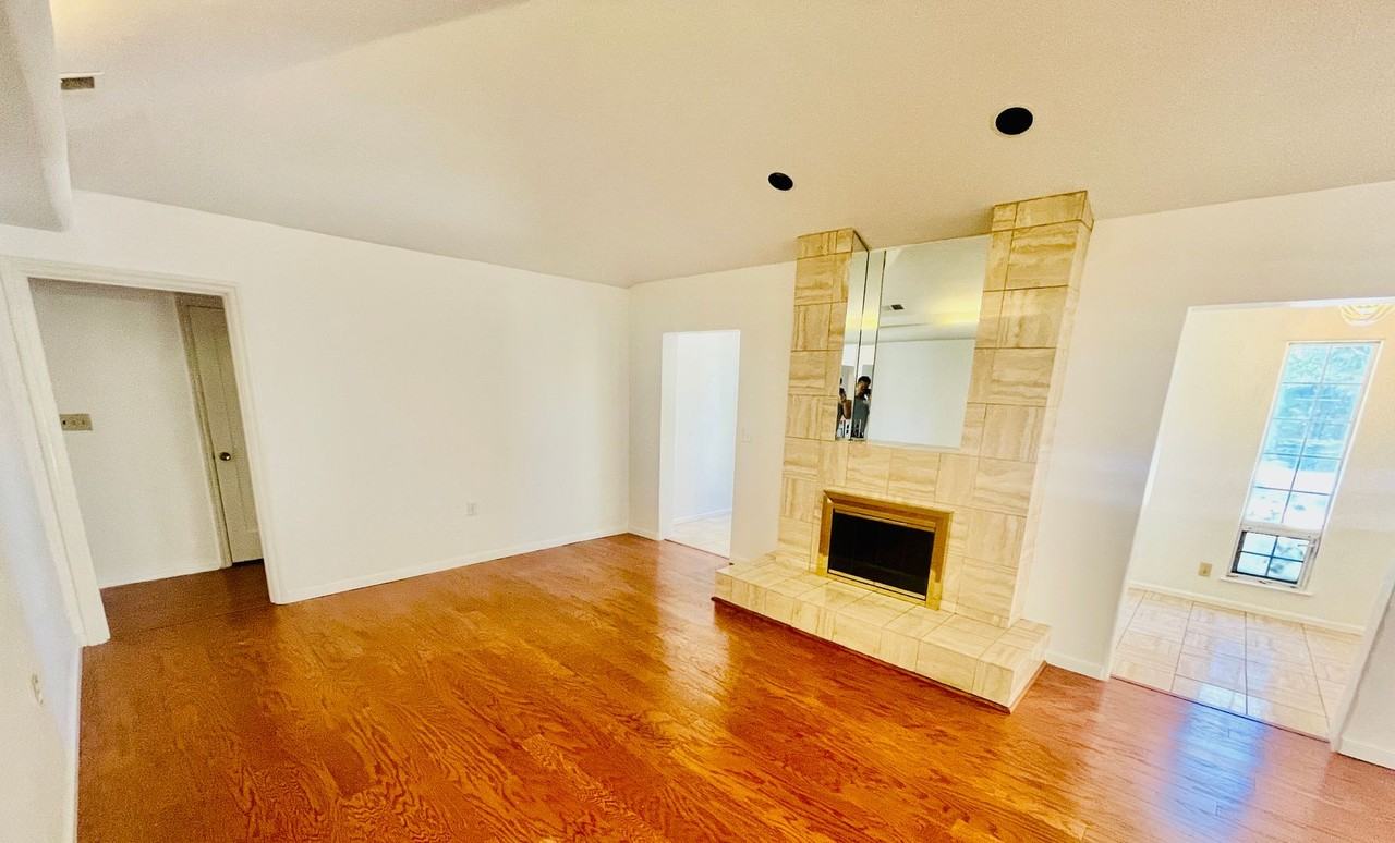 24 Coronado Ave - Photo 2 of 41