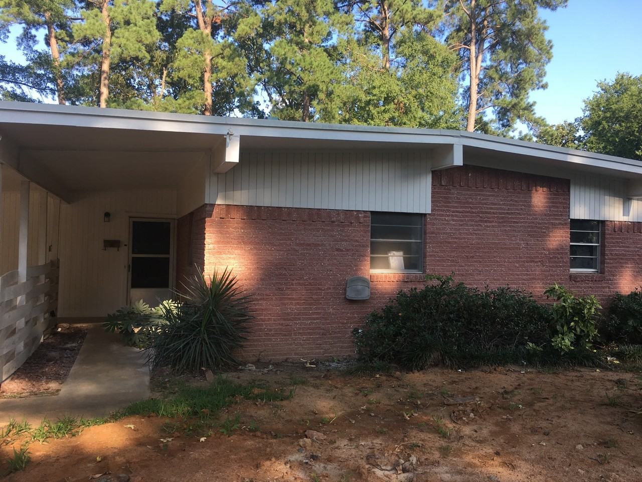1710 N 10th St - Photo 2 of 12