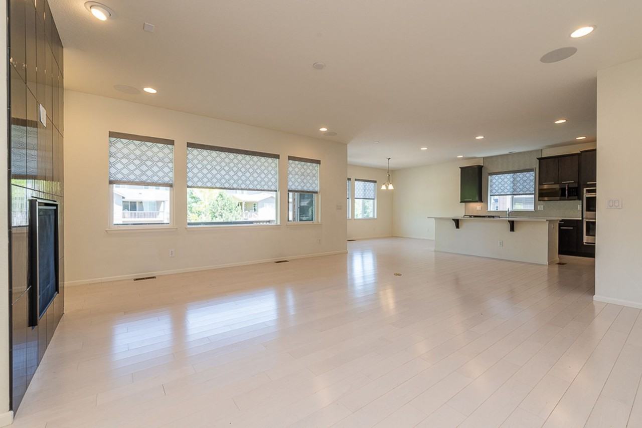 5720 Big Canyon Dr - Photo 3 of 30