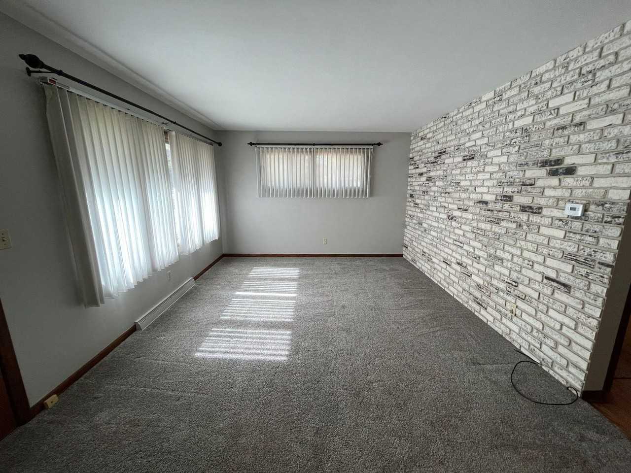 3702 Northwestern Ave - Photo 2 of 30