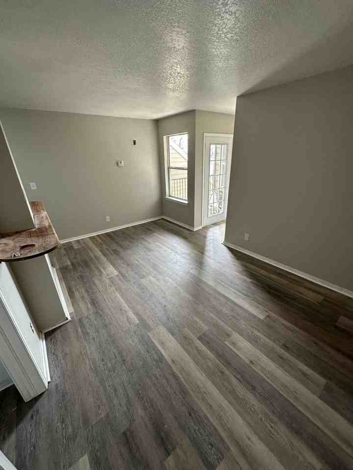 1730 East 67th Street #303 - Photo 7 of 11