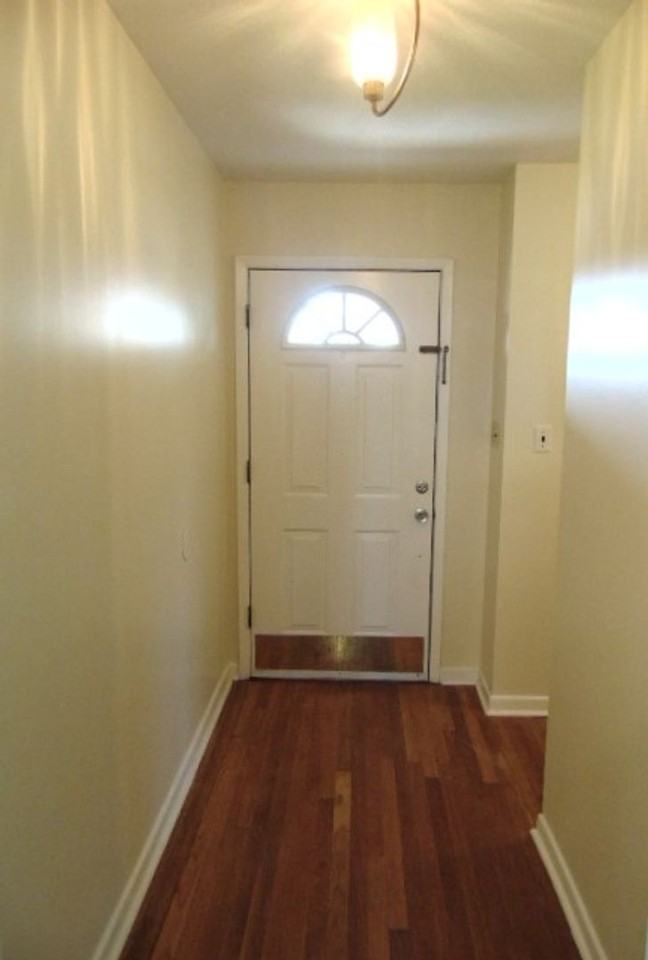5039 Park St - Photo 3 of 26