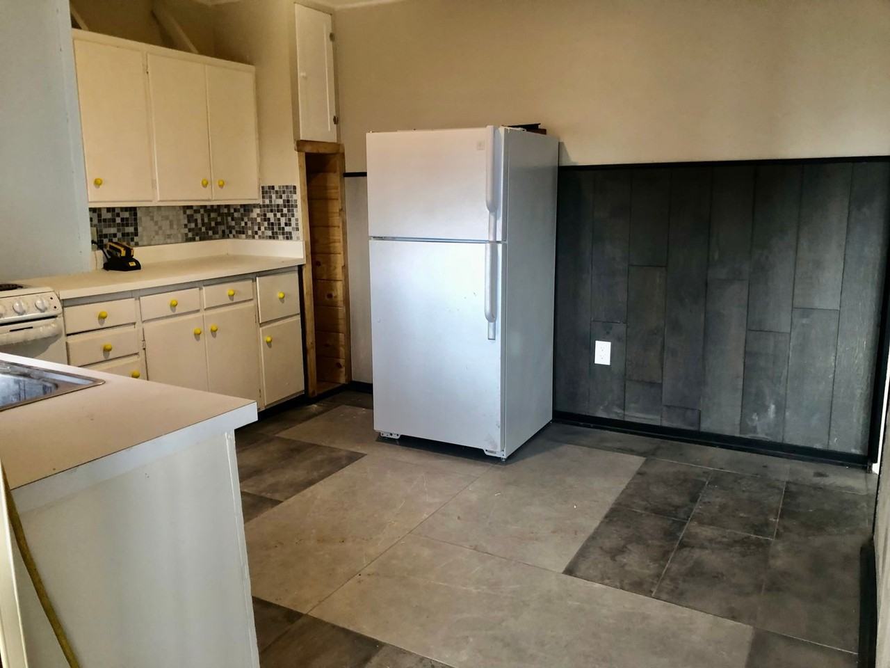 845 Main St - Photo 5 of 16