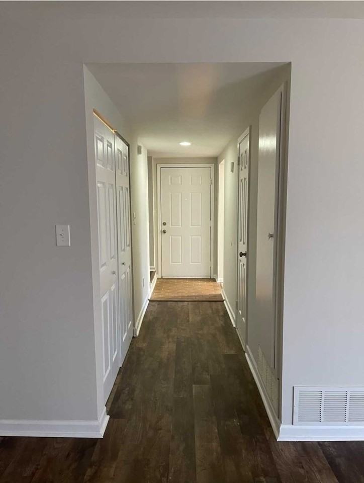 1610 Limestone Ct - Photo 5 of 26