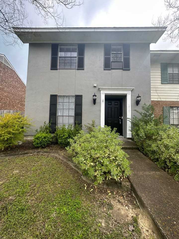 1610 Limestone Ct - Photo 3 of 26