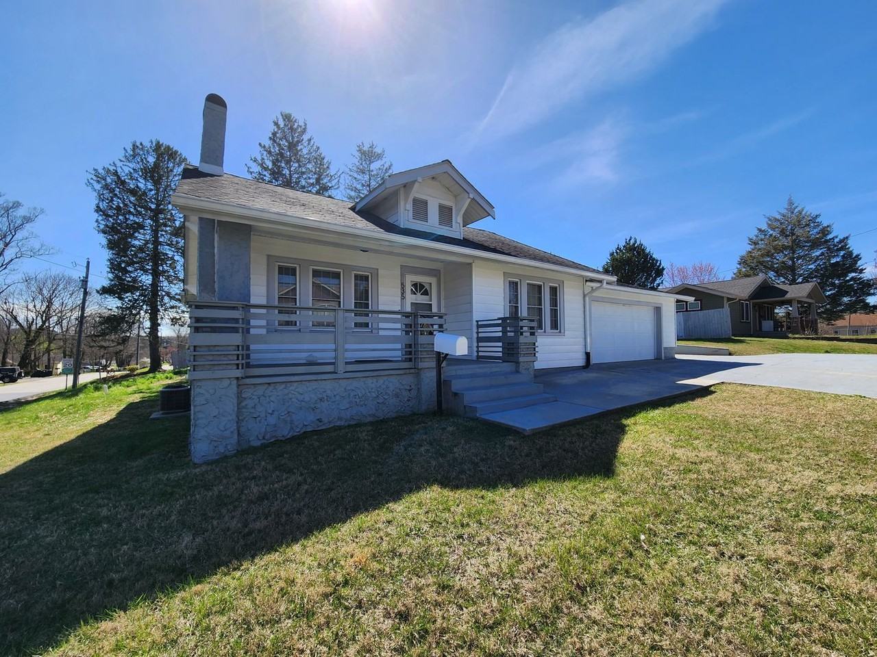 535 Fairview Rd - Photo 2 of 30