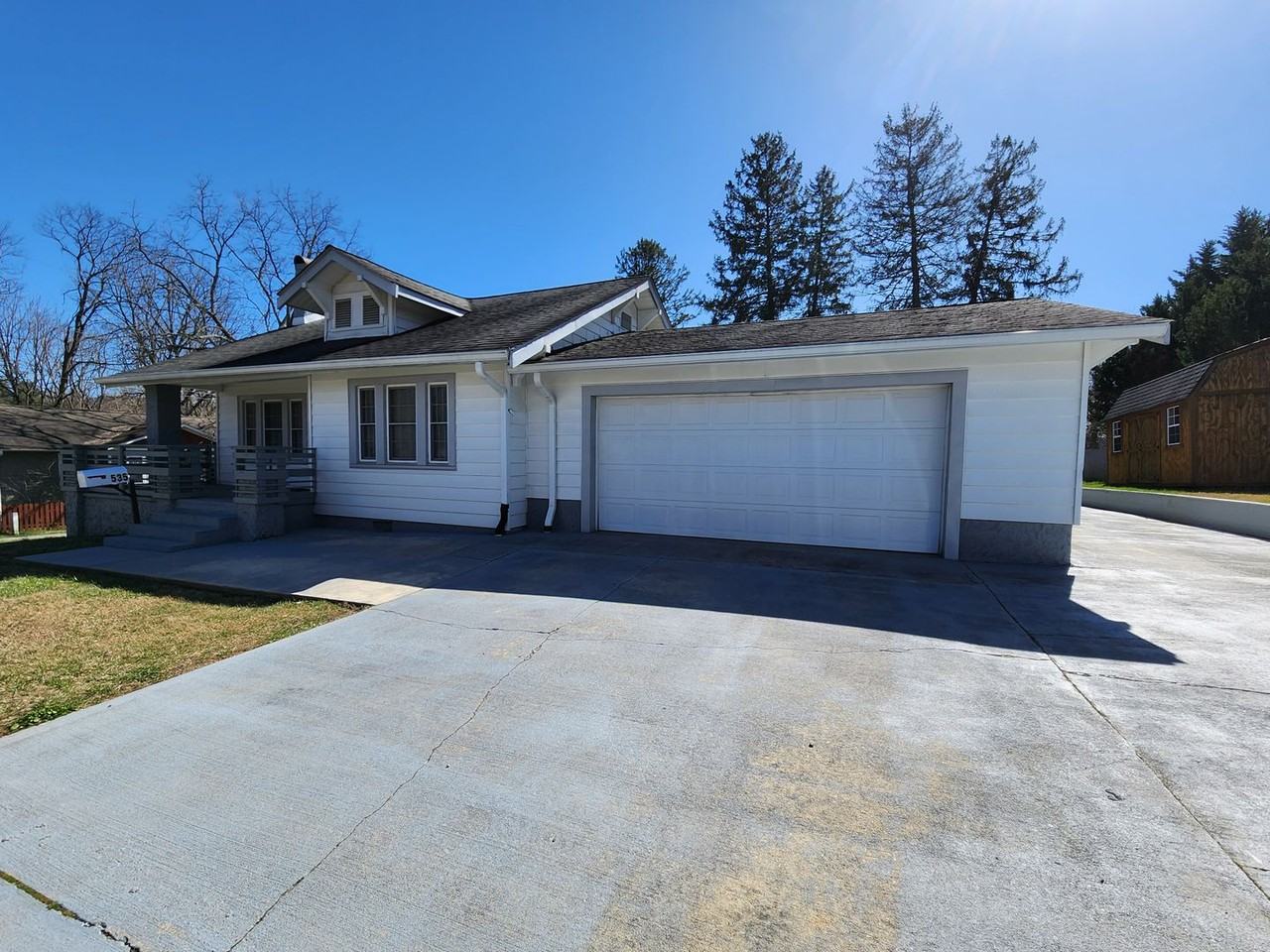 535 Fairview Rd - Photo 3 of 30