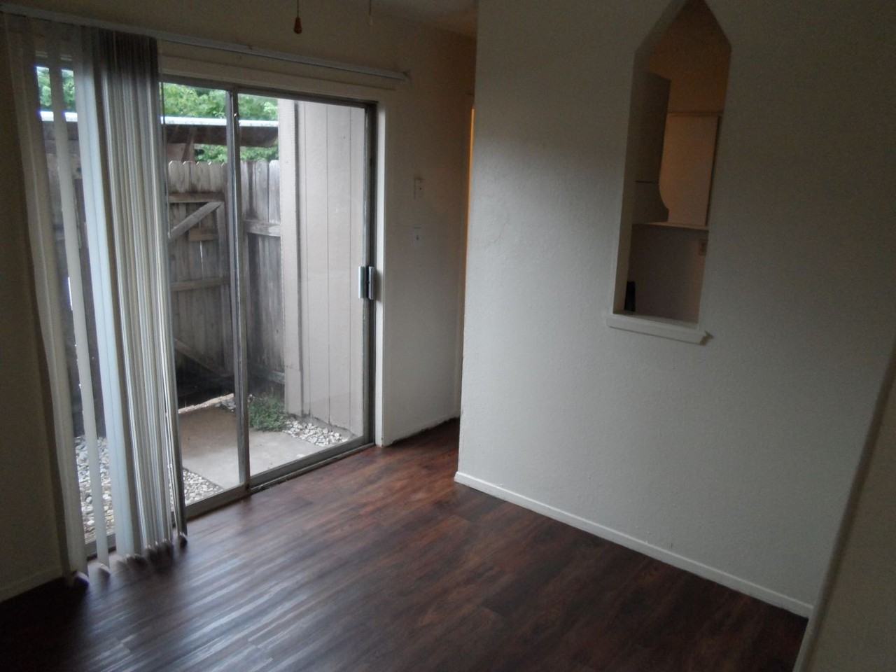 1400 Holleman Dr Apt D - Photo 7 of 13