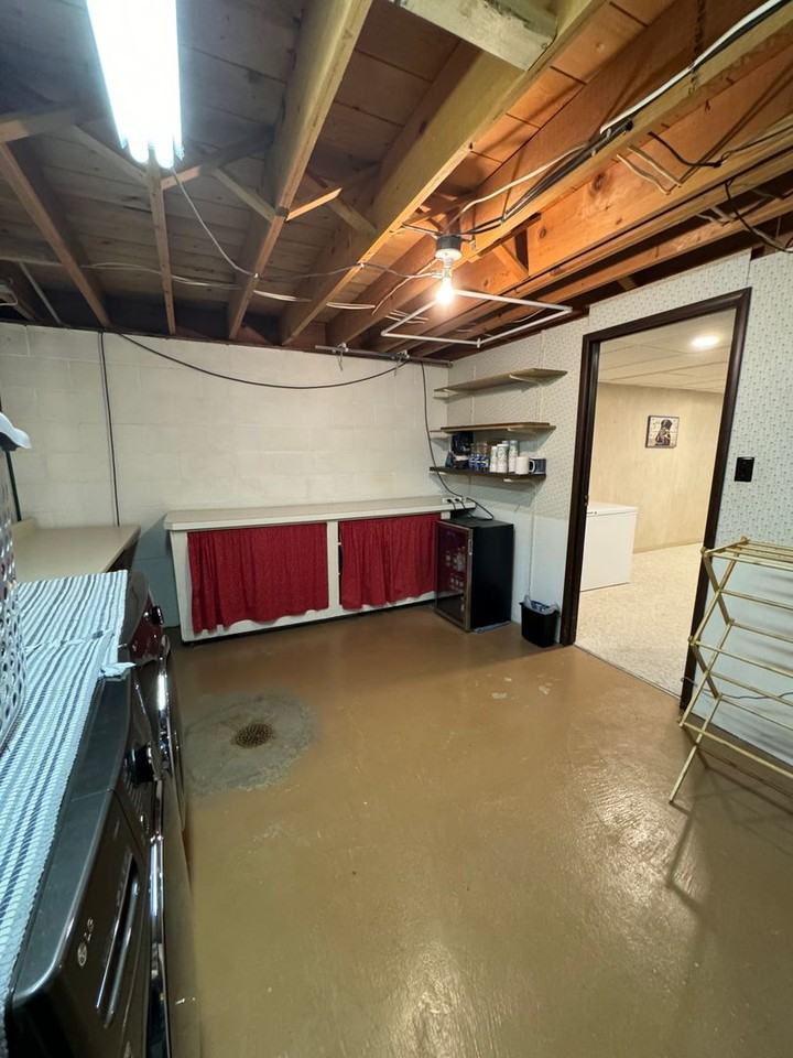 1513 5 1/2 Ave Ne - Photo 5 of 33