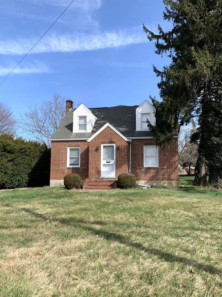 1759 Lincoln Way E - Photo 2 of 48