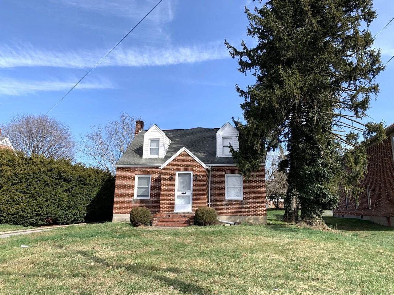 1759 Lincoln Way E - Photo 3 of 48