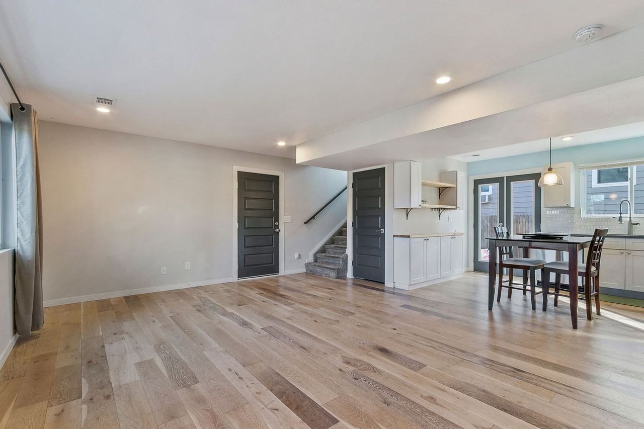 729 Rocky Rd - Photo 4 of 26