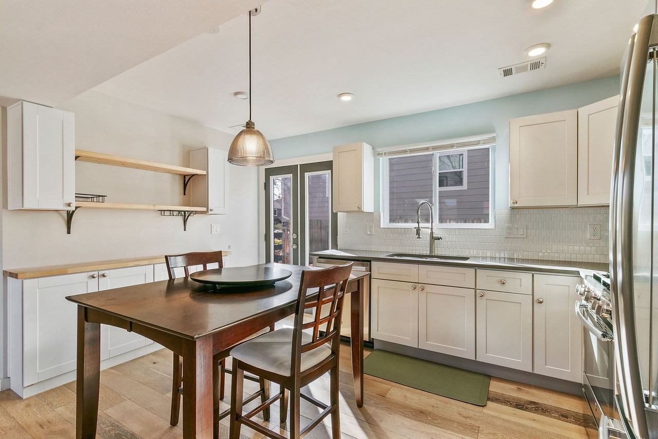 729 Rocky Rd - Photo 7 of 26