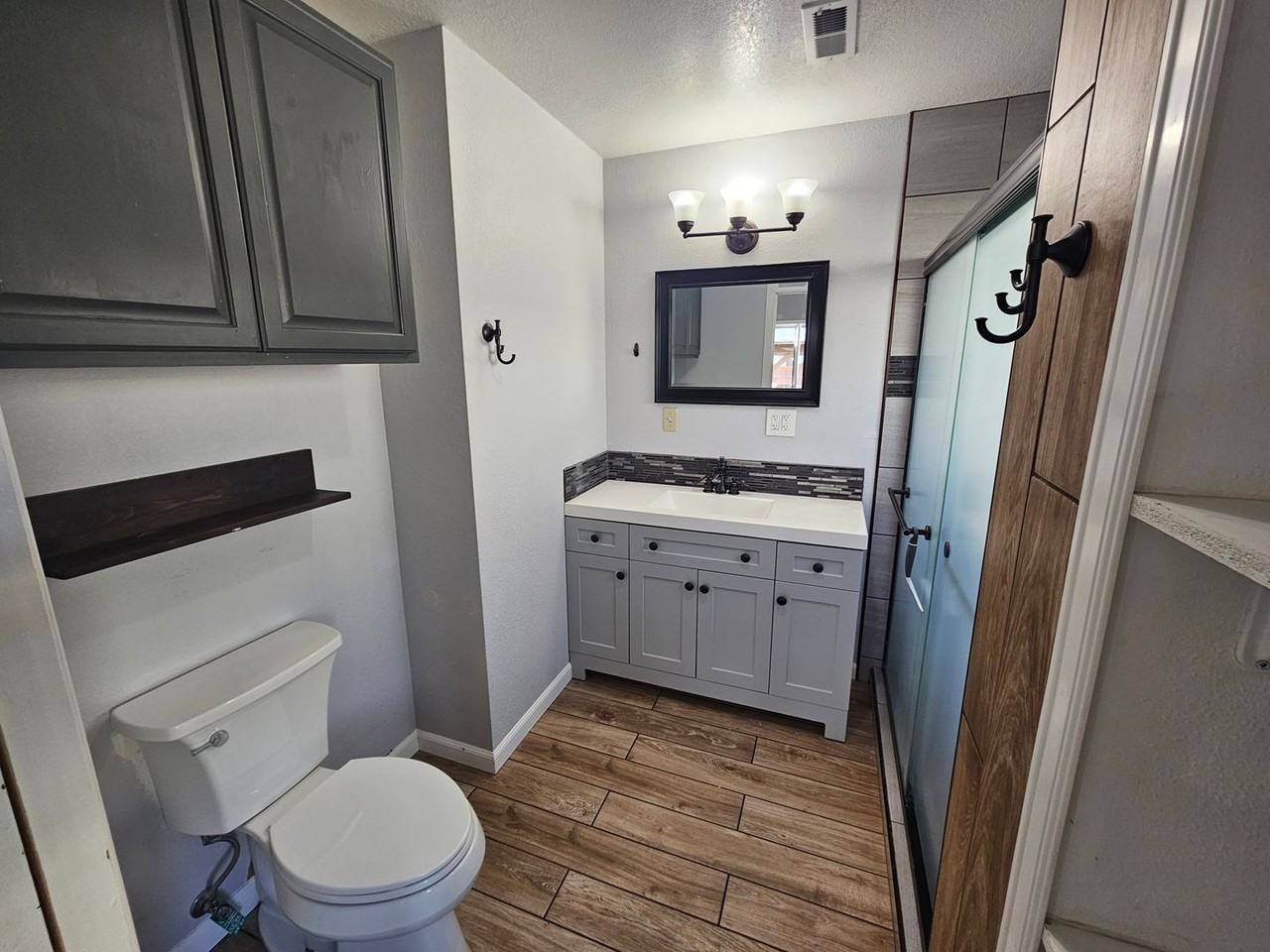 424 E Princeton Ave - Photo 3 of 8