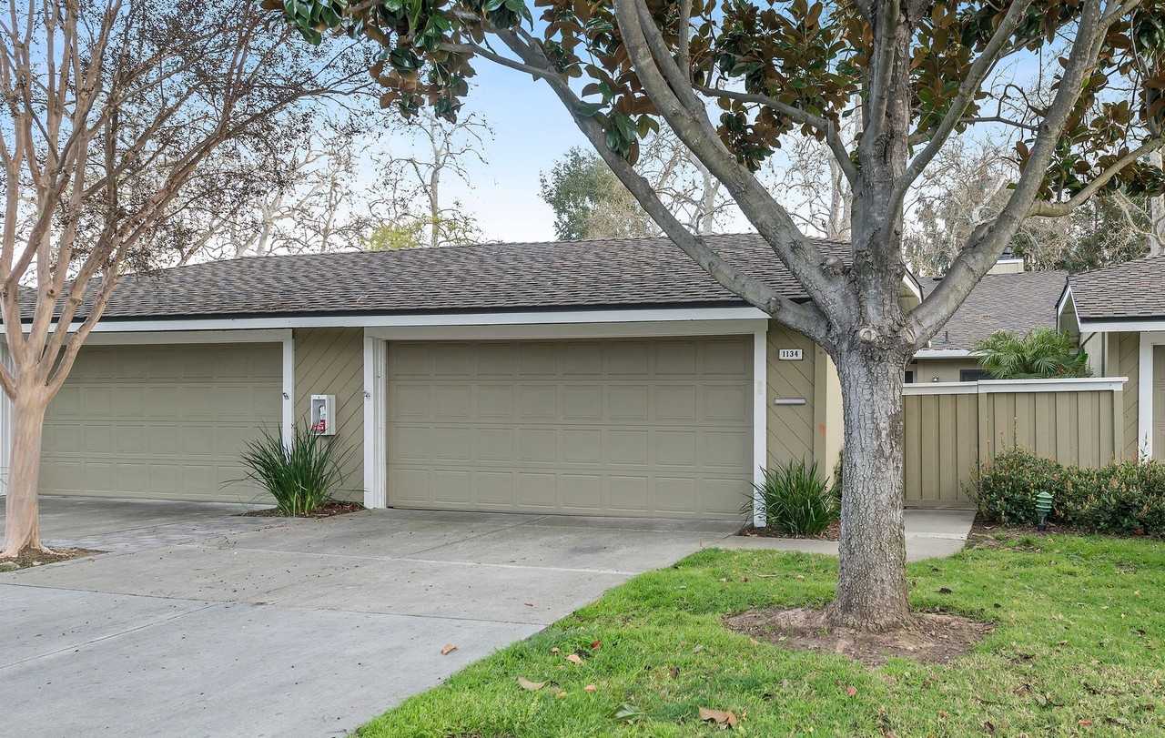 1134 Holly Oak Cir - Photo 2 of 23