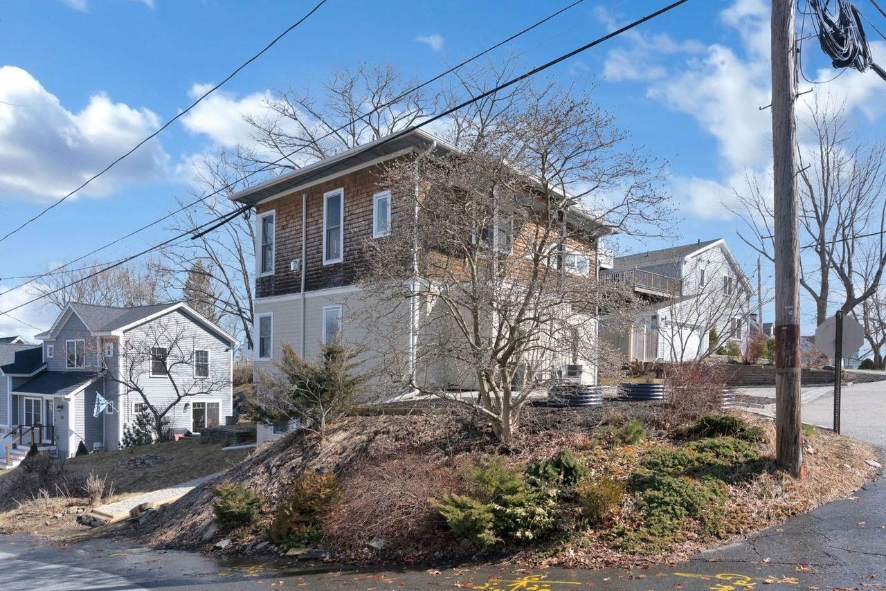 4 Gould Rd - Photo 6 of 46