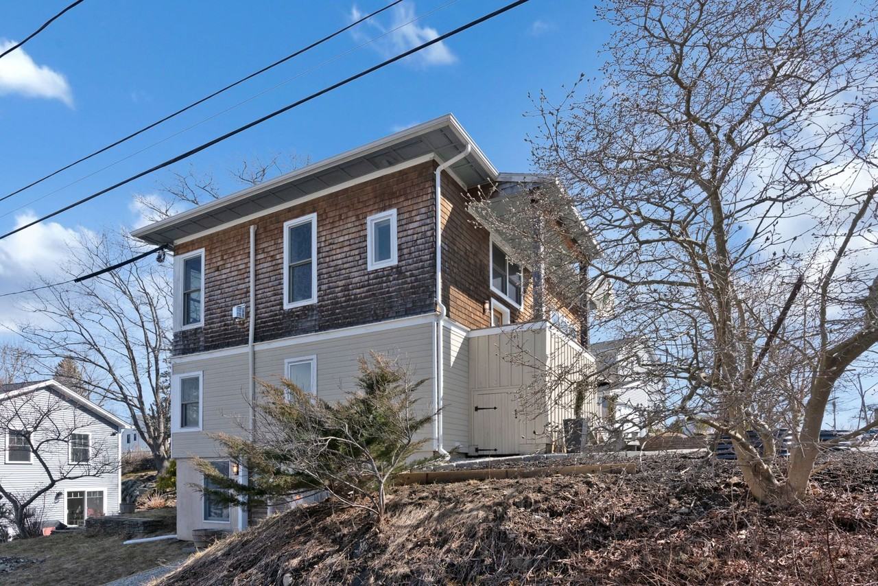 4 Gould Rd - Photo 7 of 46