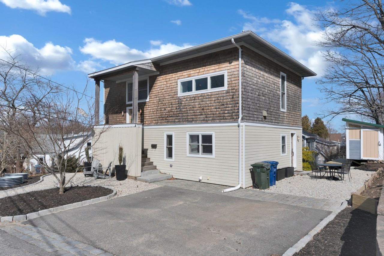 4 Gould Rd - Photo 2 of 46