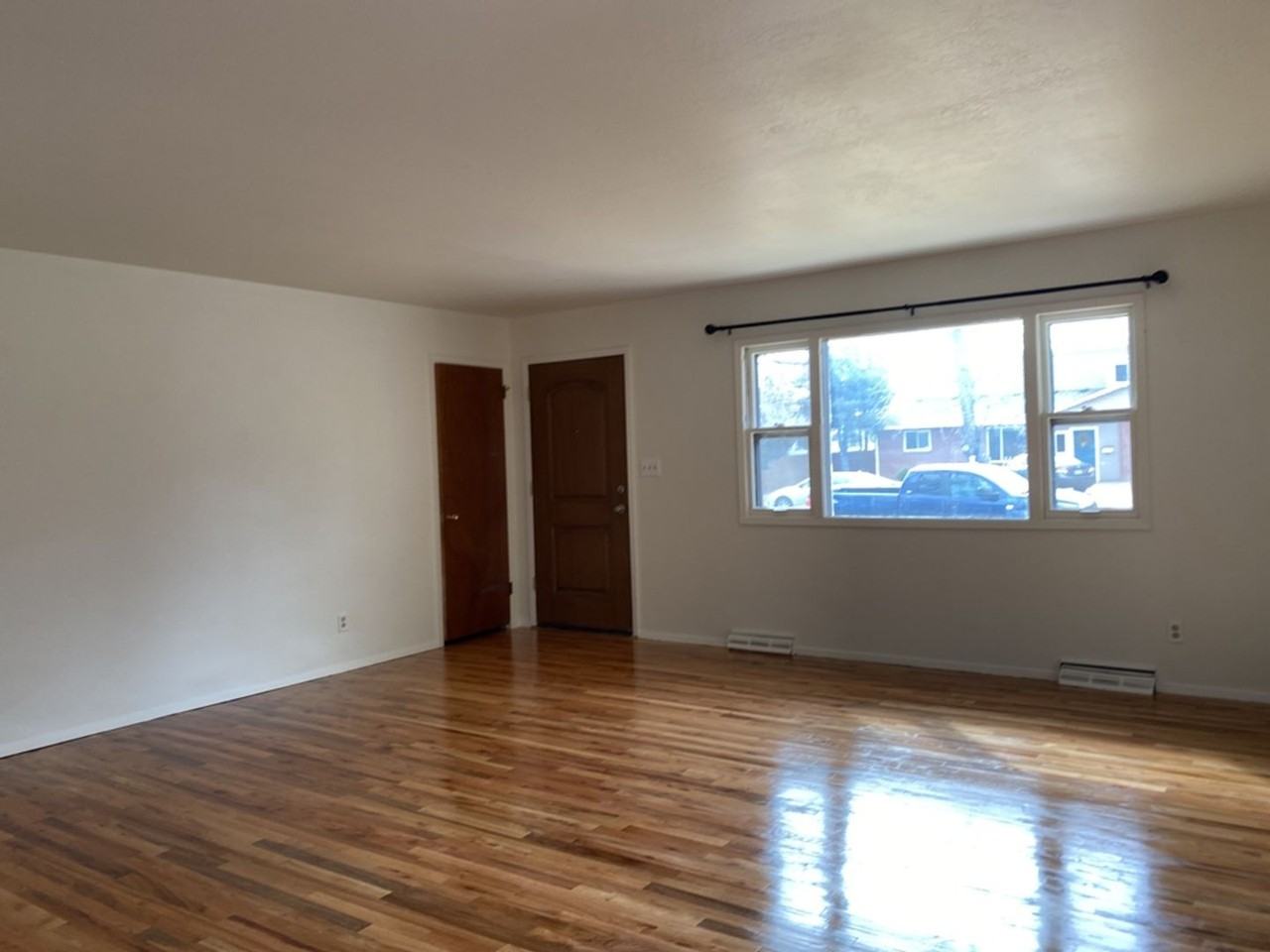 1916 W Lake St - Photo 6 of 35