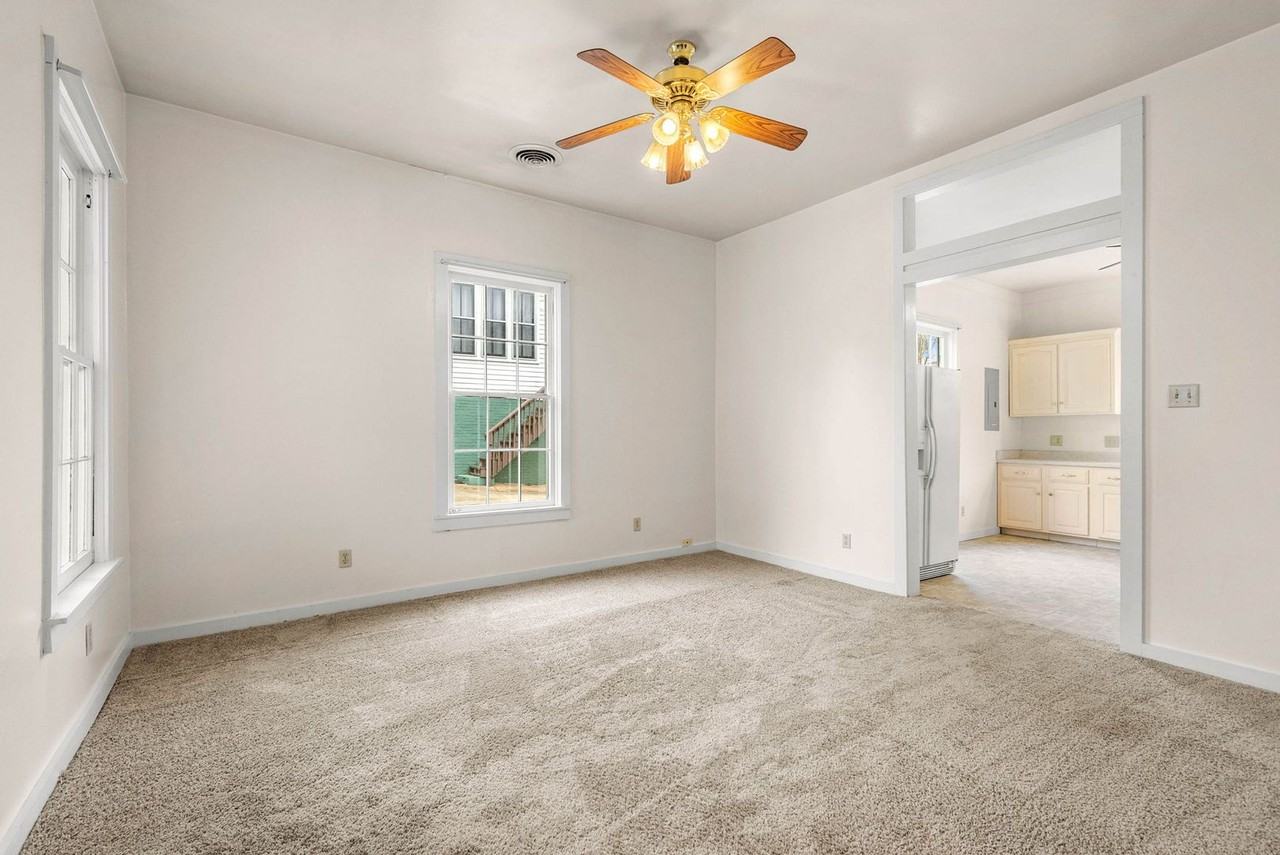 407 S 2nd St - Photo 6 of 26