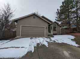 featured image of 1147 Ne Viking Ct