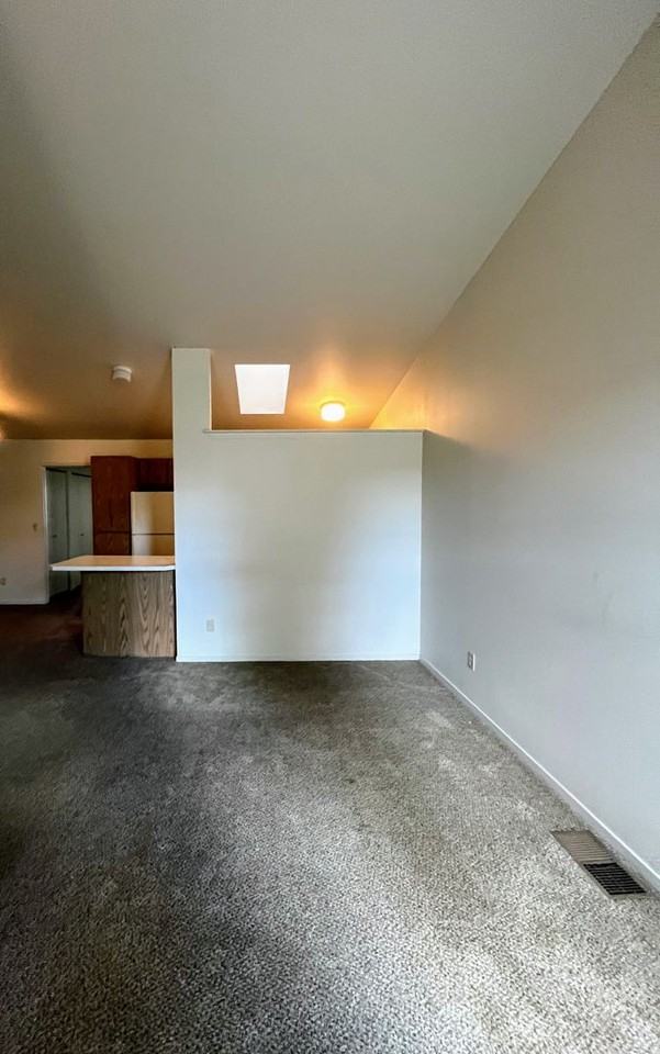1286 Dora Dr - Photo 2 of 7