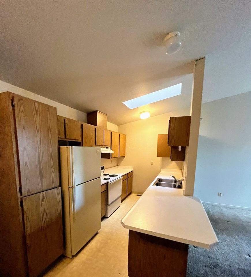 1286 Dora Dr - Photo 3 of 7