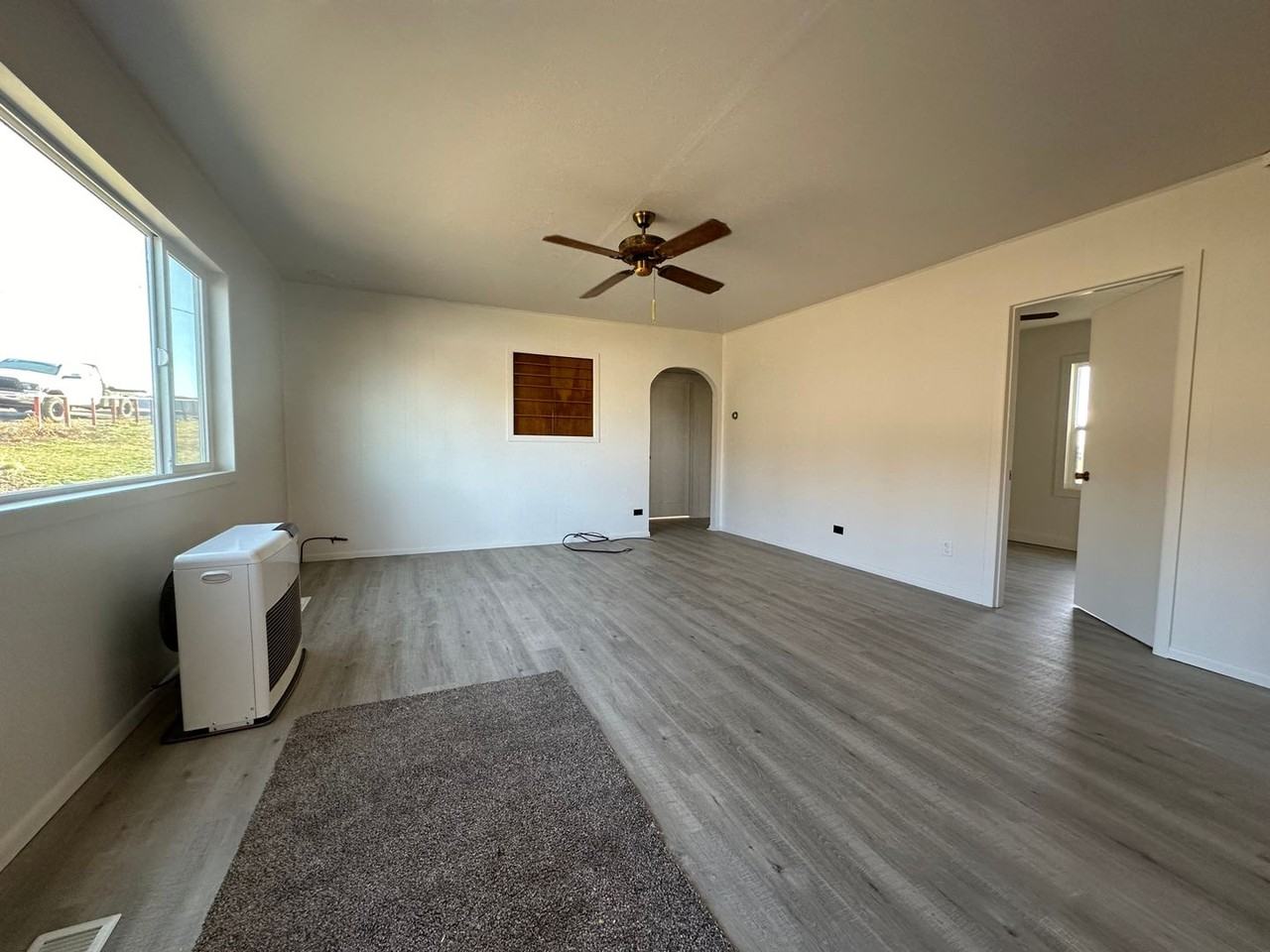 19570 Anderson Rd - Photo 3 of 29