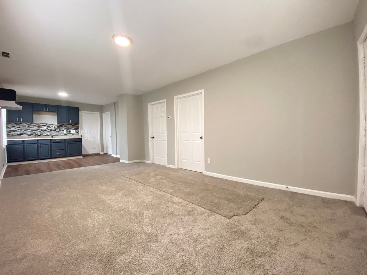 811 Adams St - Photo 2 of 17