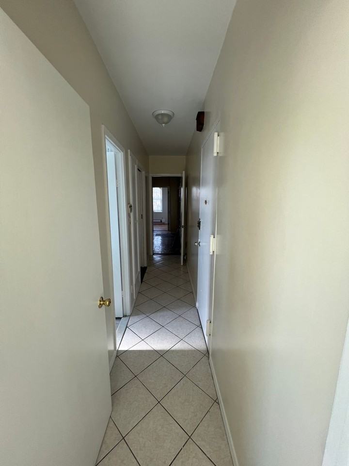 2770 Williamsbridge Rd - Photo 3 of 7