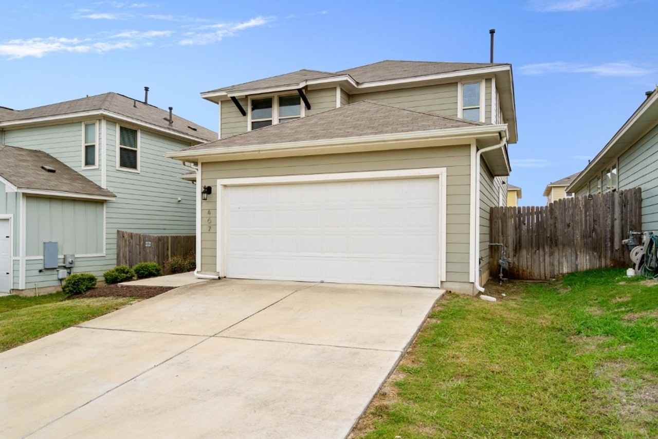 467 Twisted Oaks Ln - Photo 2 of 28