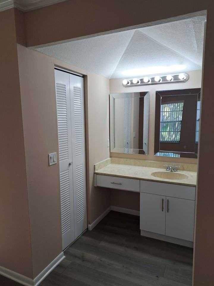 2929 Zorno Way #207 - Photo 6 of 17